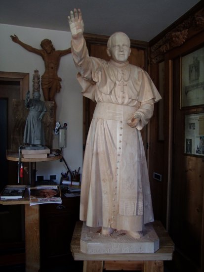 Giovanni Paolo II legno di Pino Cembro dipinto Giovanni Paolo II legno di Pino Cembro dipinto