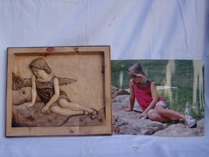 ritratto bambina legno di Pino Cembro ritratto bambina legno di Pino Cembro